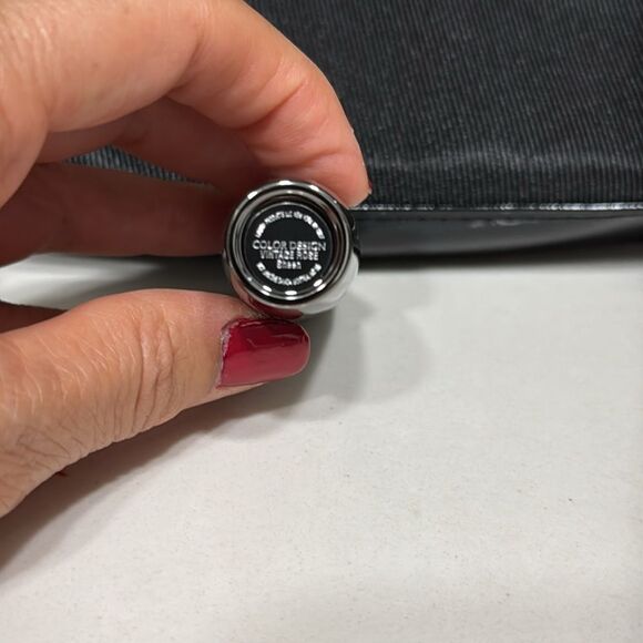 Lancome color design lipstick “Vintage Rose” Sheen Pink Moisturize Long Lasting - Picture 3 of 3